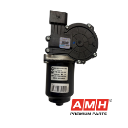 Silnik wycieraczek przód...